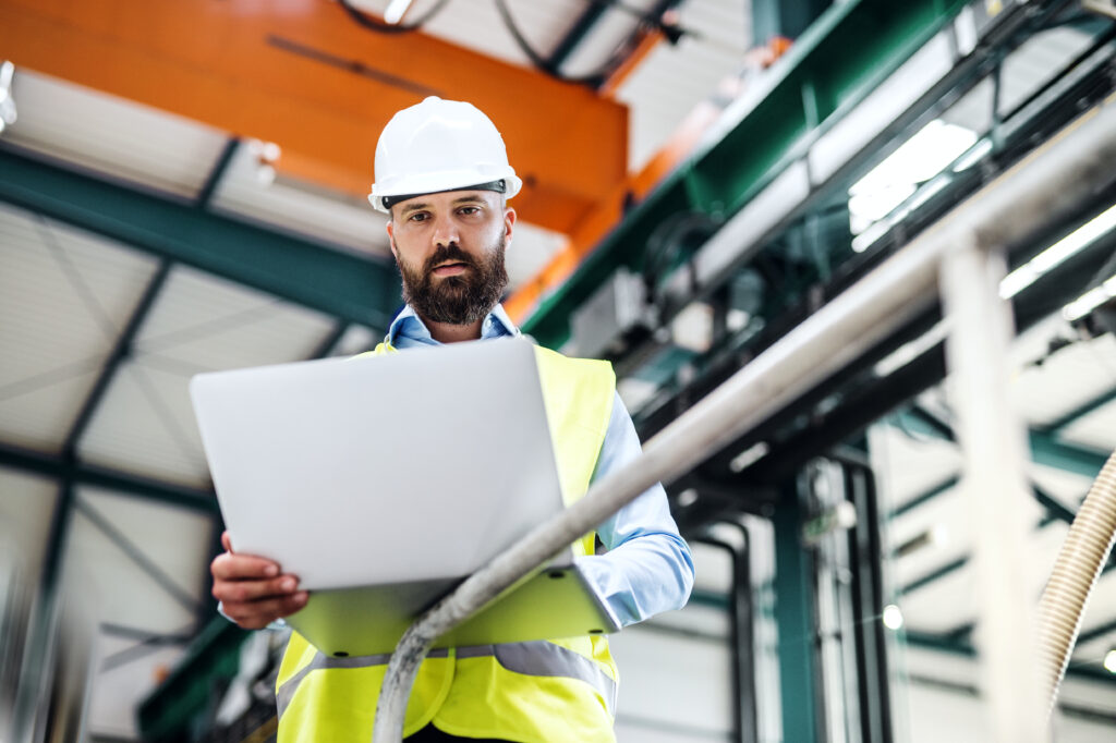 Energy Manager with a Laptop